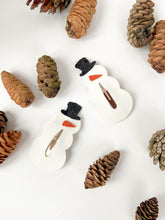 Load image into Gallery viewer, Solid Festive Holiday Snap Clips