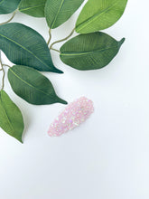 Load image into Gallery viewer, Geometric Pink Shapes Chunky Glitter Snap Clips
